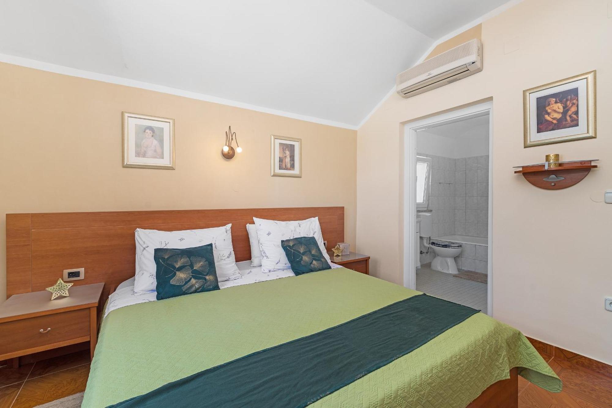 Beach Apartments Villa Kaya Sukosan Ruang foto